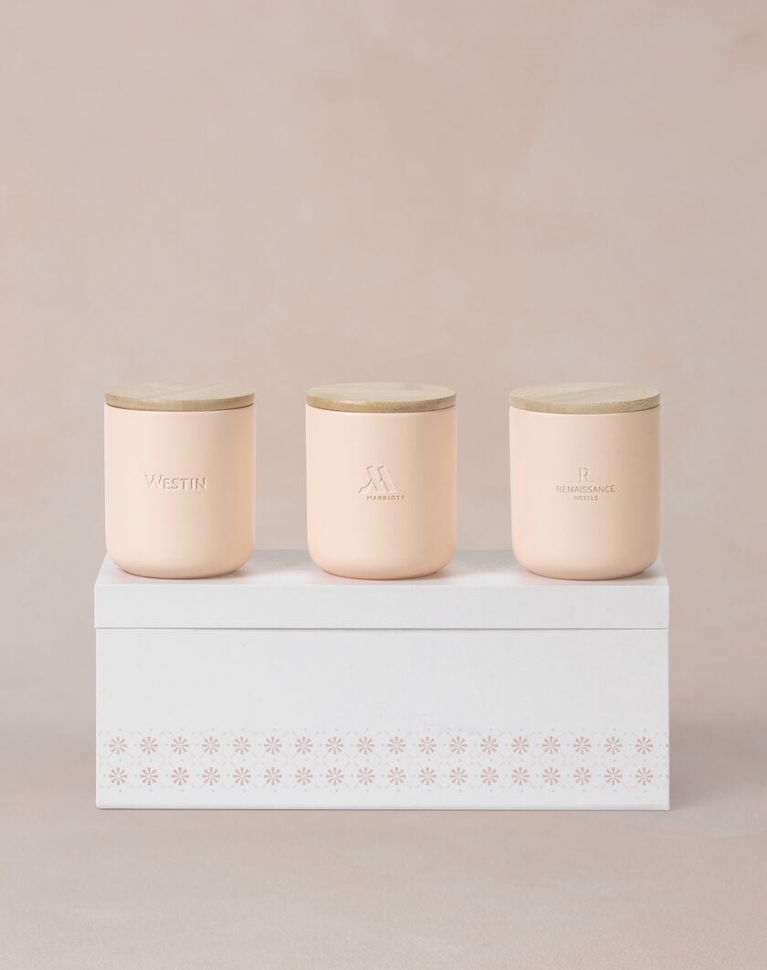 Journey in Scent: Hotel Candle Gift Set image number 1